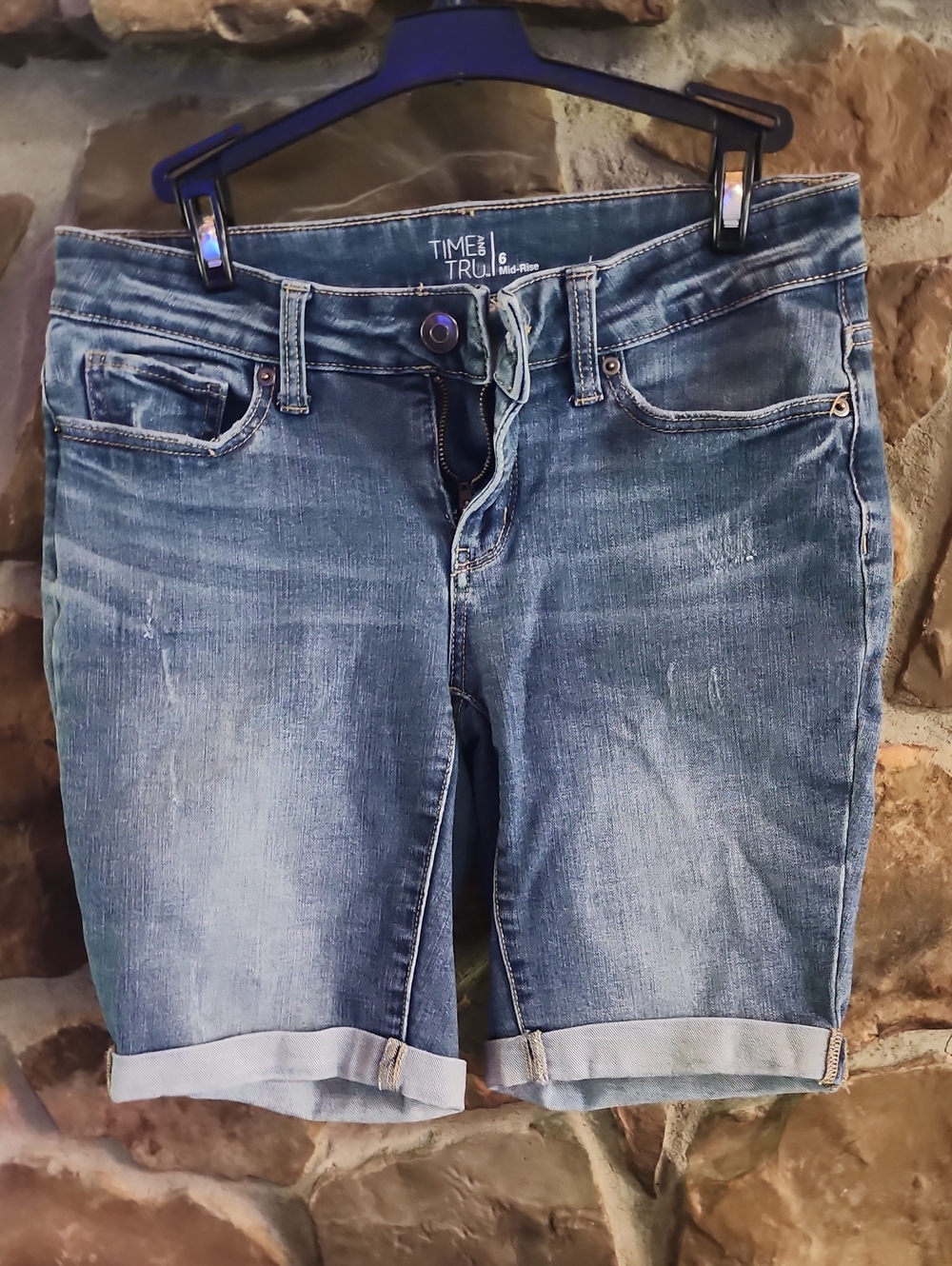 Time and Tru Women's Rolled Cuff Mid-Rise Denim Bermuda Shorts - Blue